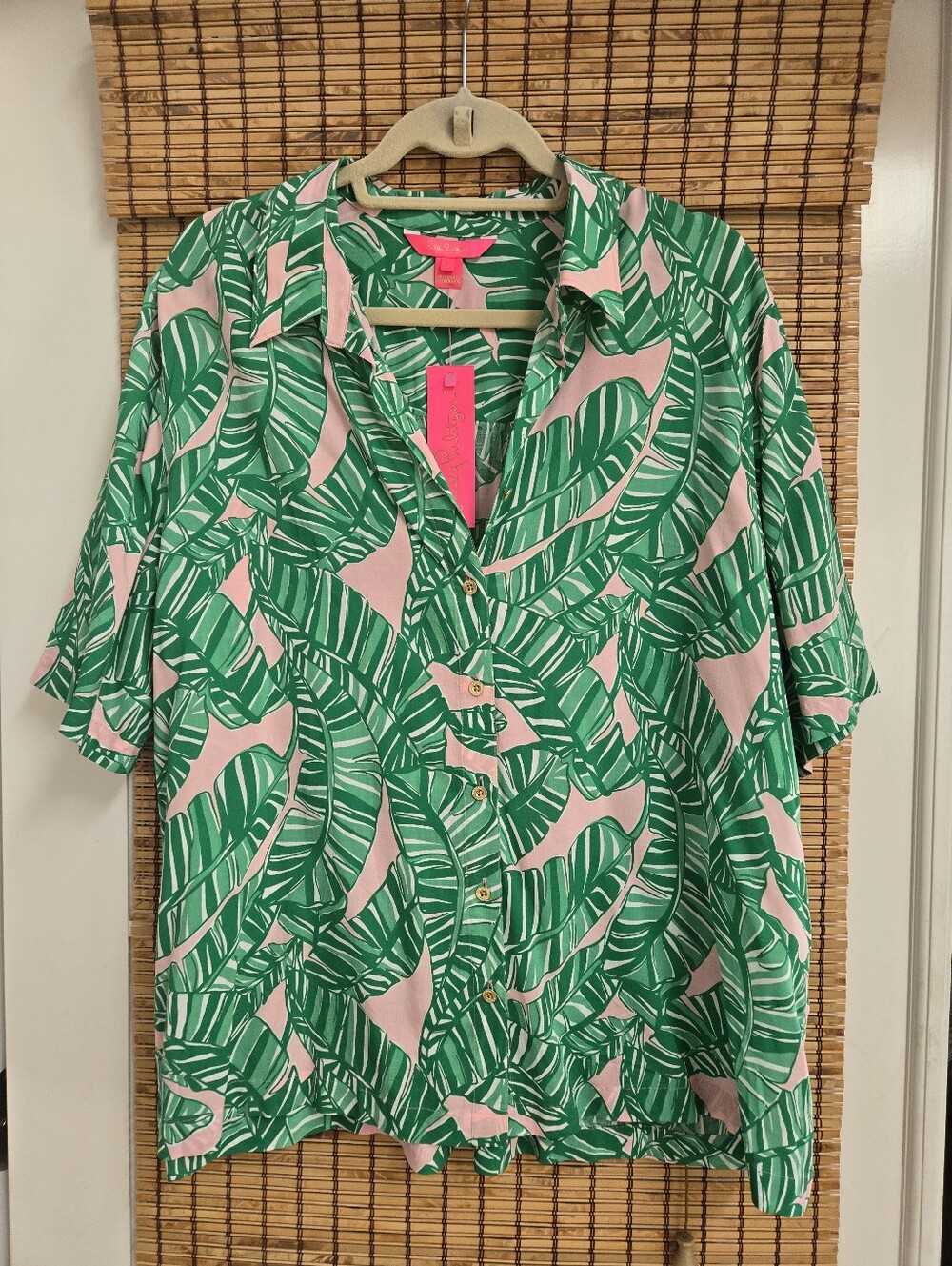Lilly Pulitzer Franki Shirt Coverup Tropical Leaf Button-Up Conch Shell Pink